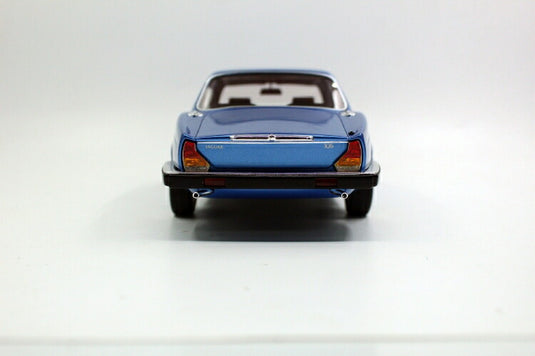 【予約】12月以降発売予定Jaguarジャガー XJ6 1982 Light metallic blue  /Ls Collectibles  1/18 ミニカー