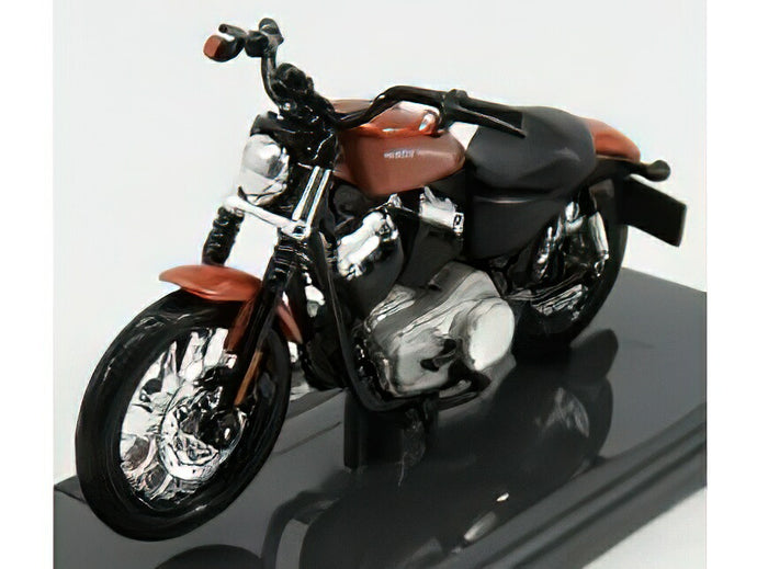 HARLEY DAVIDSON - XL 1200N NIGHTSTER 2007 - COPPER MET /MAISTO 1/18 ミニカー