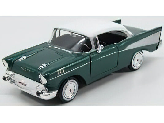 CHEVROLET  BEL AIR 2-DOOR 1957 - GREEN MET WHITE/Motor Max 1/24ミニカー