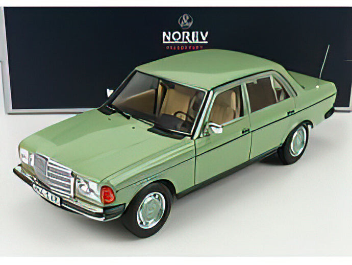 MERCEDES BENZ - E-CLASS 200 (W123) 1982 - LIGHT GREEN /Norev 1/18ミニカー