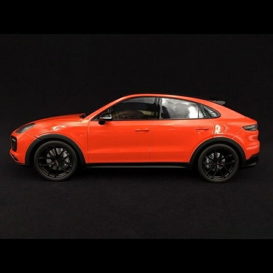 Porscheポルシェディーラーモデル Cayenne S Coupe 2019 /Norev 1/18 ミニカー