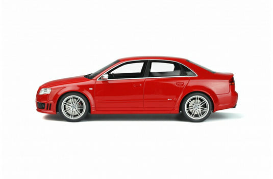 【予約】5月以降発売予定Audi RS 4 (B7) 4.2 FSI 2005 /OTTO 1/18 ミニカー