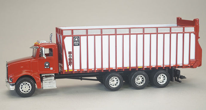 Peterbilt 385 in Red with Meyer 8126RT Boss Forage Box /SPEC-CAST  1/64 ミニチュア トラック 建設機械模型 工事車両