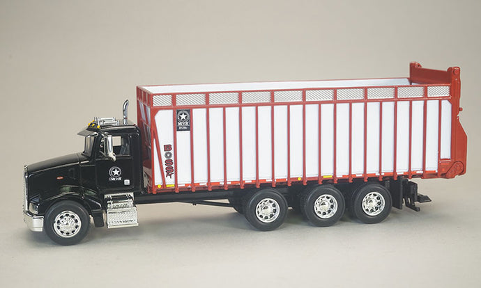 Peterbilt 385 in Black with Meyer 8126RT Boss Forage Box /SPEC-CAST  1/64 ミニチュア トラック 建設機械模型 工事車両