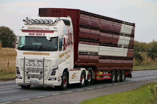 【予約】2017年6-8月以降発売予定Beedie Bros Volvo FH04 Globetrotter XL with livestock trailer トレーラー  Teknoテクノ  建設機械模型 工事車両 1/50 ミニチュア