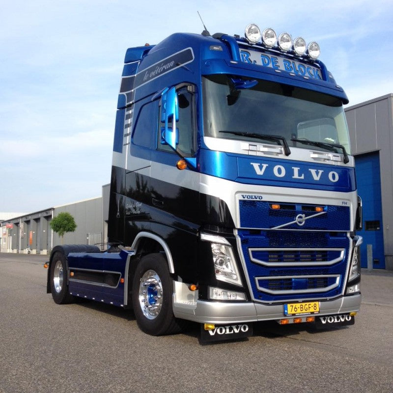 【予約】2017年5-7月以降発売予定Block, Roland de Volvo FH04 Globetrotter XL トラック トラクタヘッド  Teknoテクノ  建設機械模型 工事車両 1/50 ミニチュア