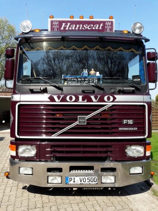 【予約】2017年10-12月以降発売予定Kubeil, Stefan Volvo F16 トラック トラクタヘッド  Teknoテクノ  建設機械模型 工事車両 1/50 ミニチュア