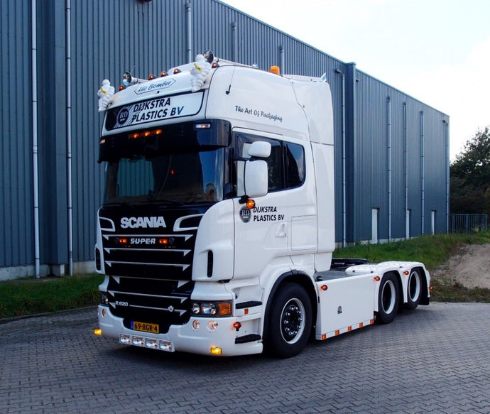 【予約】2017年10-12月以降発売予定Dijkstra Plastics Scaniaスカニア R6 Topline トラック トラクタヘッド  Teknoテクノ  建設機械模型 工事車両 1/50 ミニチュア