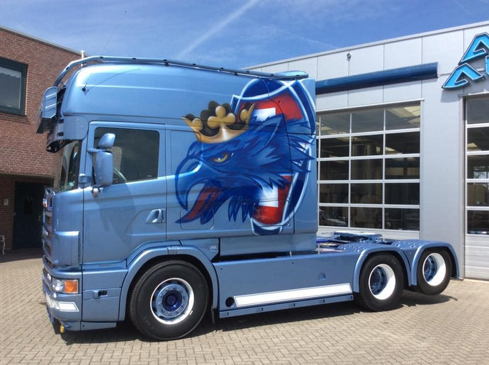 【予約】2017年10-12月以降発売予定Huber Transport Scaniaスカニア 4-serie Longline トラック トラクタヘッド Teknoテクノ  建設機械模型 工事車両 1/50 ミニチュア