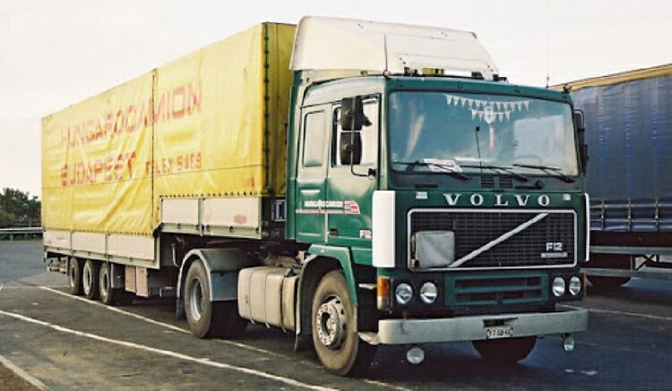 ギャラリービューアに画像をロードする, 【予約】2021年4-6月以降発売予定Hungarocamion Volvo F10 met klassieke stepframe trailerトラック  /Tekno  建設機械模型 工事車両 1/50 ミニチュア
