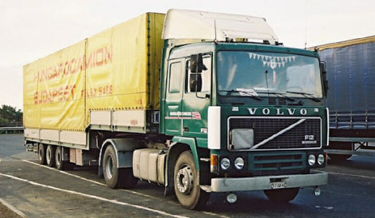 【予約】2021年4-6月以降発売予定Hungarocamion Volvo F10 met klassieke stepframe trailerトラック  /Tekno  建設機械模型 工事車両 1/50 ミニチュア