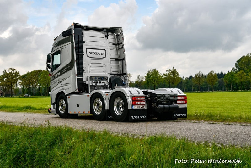 ギャラリービューアに画像をロードする, 【予約】4-6月以降発売予定Becatrans Volvo FH04 6x2 Globetrotterトラクタ  建設機械模型 工事車両 TEKNO 1/50 ミニチュア
