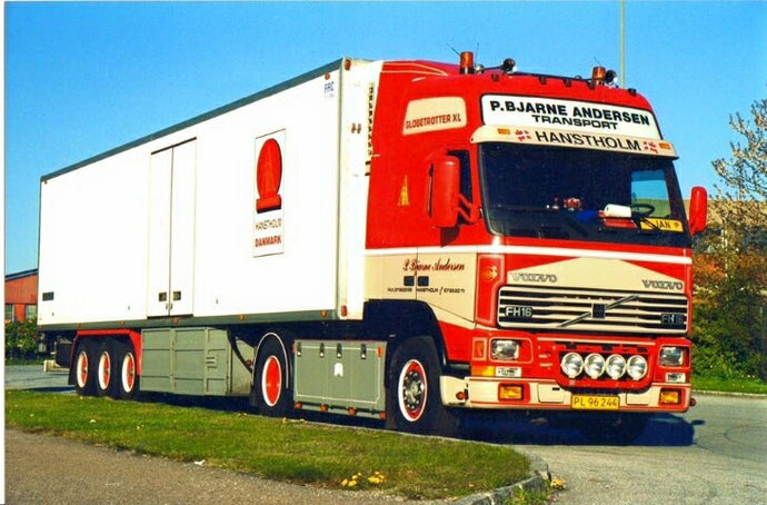【予約】2020年1-3月以降発売予定Andersen, P.B. Volvo FH01 Globetrotter XL with Zamac リーファーセミトレーラートラック/建設機械模型 工事車両 TEKNO 1/50 ミニチュア