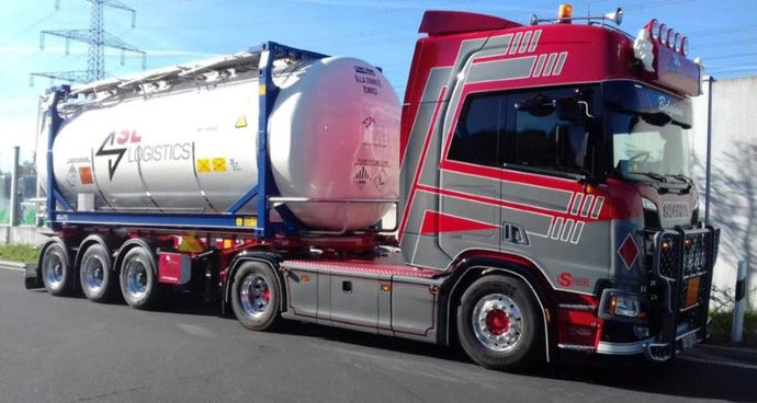 【予約】10-12月以降発売予定SL Logistics Scaniaスカニア NGS R-serie Highline met Swap tankcontainerトラック 建設機械模型 工事車両TEKNO 1/50 ミニチュア