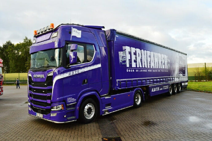 【予約】2019年8-10月以降発売予定Fernfahrer / HDTV Logistik Scania S-serie Highline カーテンサイダー セミトレーラー トラック /建設機械模型 工事車両 TEKNO 1/50 ミニチュア