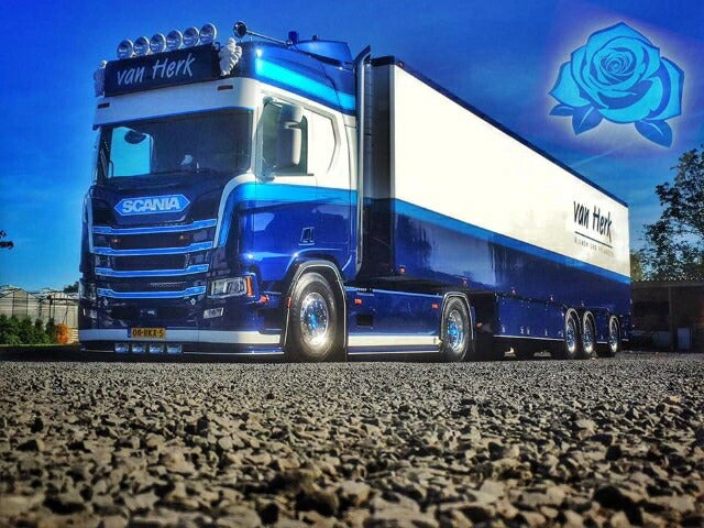 【予約】2020年1-3月以降発売予定Herk, van Scania NGS R-serie Highline with zamac リーファーセミトレーラー /建設機械模型 工事車両 TEKNO 1/50 ミニチュア