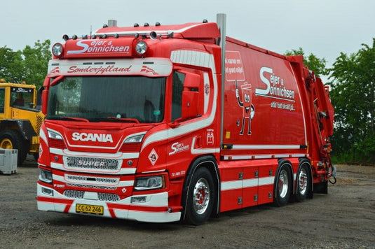 【予約】2021年1月-3月以降発売予定Sejer & Sonnichsen Scania Next Gen P-serie 580-V8 trash truck