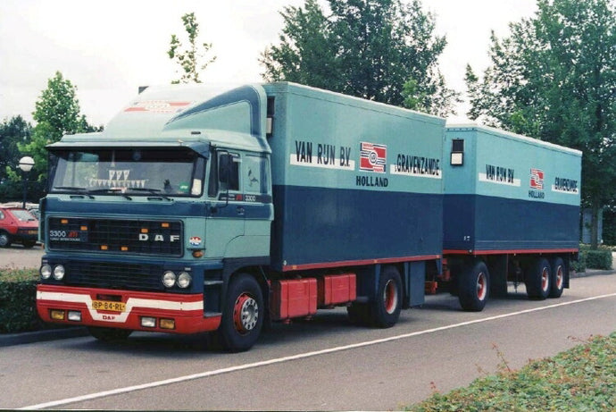 【予約】2020年4-6月以降発売予定DAF 2800 motorwagen met 3-assige aanhanger  トラック /建設機械模型 工事車両 Tekno 1/50 ミニチュア