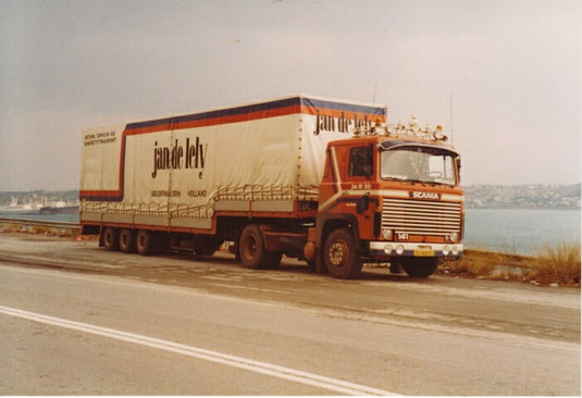 【予約】12月以降発売予定Lely, Jan de Scania 141 met 3-assige klassieke zwanenhals oplegger トラック/TEKNO 建設機械模型 工事車両 1/50