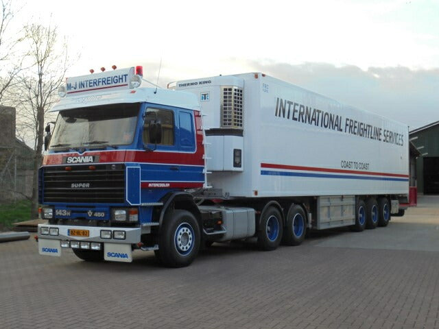 【予約】10-12月以降発売予定MJ Interfreight Scania 143-450 6x2 sleepas met 3-assige koeloplegger トラック /Tekno  建設機械模型 工事車両 1/50 ミニカー