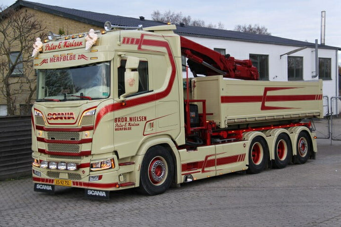 【予約】4月以降発売予定Nielsen Peter E Scania Next Gen R-serie met haakarm, HMF kraan & afzetbak トラック /Tekno 建設機械模型 工事車両 1/50 ミニカー