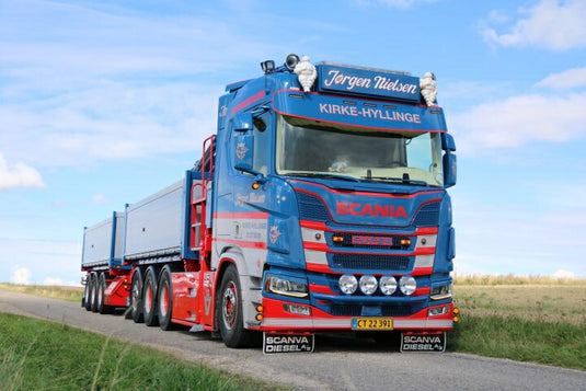 【予約】4月以降発売予定Nielsen Jorgen Scania Next Gen P-serie haakarm met kraan en lage afzetcontainer トラック ダンプTekno 建設機械模型 工事車両 1/50 ミニカー