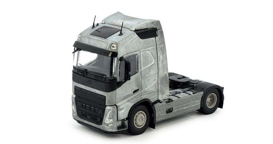 Baustze Volvo FH05 Globetrotter 4x2 kit 84650  /Tekno 1/50 建設機械模型