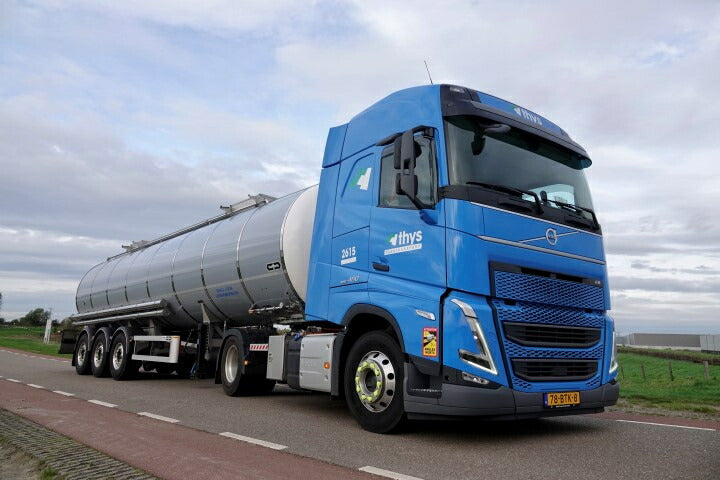 【予紁E€�E2月以降発売予定Volvo FH05 globetrotter 4x2 met tanktrailerトラチE‚¯/TEKNO  1/50 ミニチュア 建設機械模垁E工事車両
