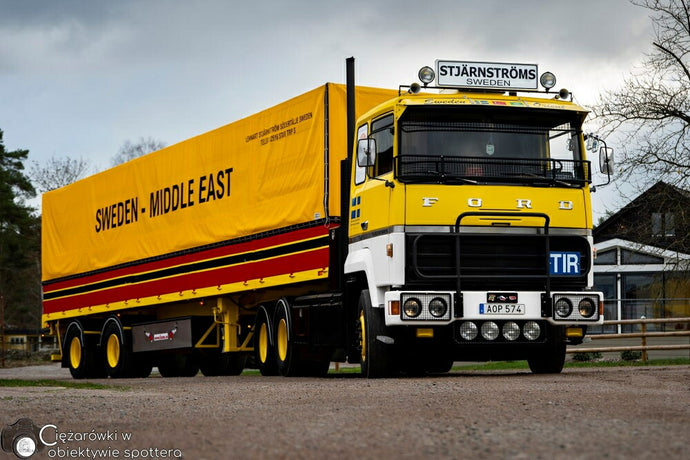【予約】2024年発売予定StjarnstromsFord Transcontinental met 2-assige huifoplegger トラック/Tekno 1/50 建設機械模型　ミニチュア