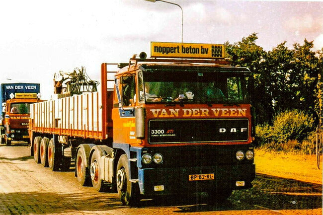 【予約】10-12月以降発売予定Van der Veen DAF 3300 Classic Brick Trailerトラック  建設機械模型 工事車両 WSI 1/50 ミニチュア