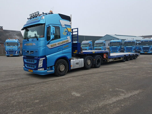 【予約】10-12月以降発売予定Smit Transport Volvoボルボ FH4 Globetrotter Semi Lowloader 4軸トラック  建設機械模型 工事車両 WSI 1/50 ミニチュア