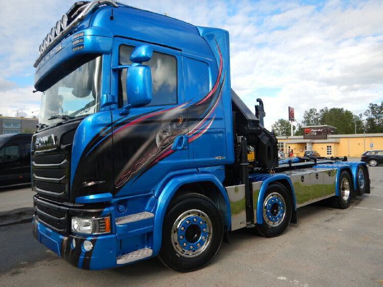 ギャラリービューアに画像をロードする, Blue Shine SCANIA STREAMLINE HIGHLINE 8x2 TAG AXLE PALFINGER 7400.2 + HOOK LIFT CONTAINER 15m3 トラック /建設機械模型 工事車両 WSI 1/50 ミニチュア
