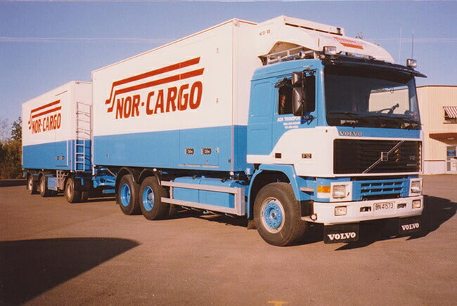 【予約】4-6月以降発売予定Alta Transport - Nor Cargo Volvo F12 Combiトラック  建設機械模型 工事車両 WSI 1/50 ミニチュア