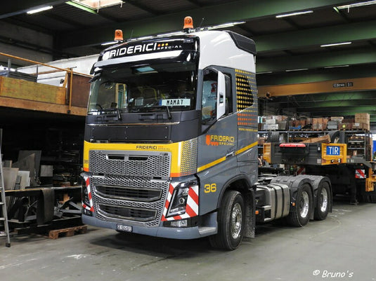 【予約】10-12月以降発売予定Friderici VOLVO FH4 GLOBETROTTER 6x4 低床セミ - 3軸トラック /建設機械模型 工事車両WSI 1/50 ミニチュア