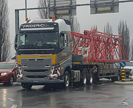 【予約】10-12月以降発売予定Friderici VOLVO FH4 GLOBETROTTER 6x4 低床セミ - 3軸トラック /建設機械模型 工事車両WSI 1/50 ミニチュア