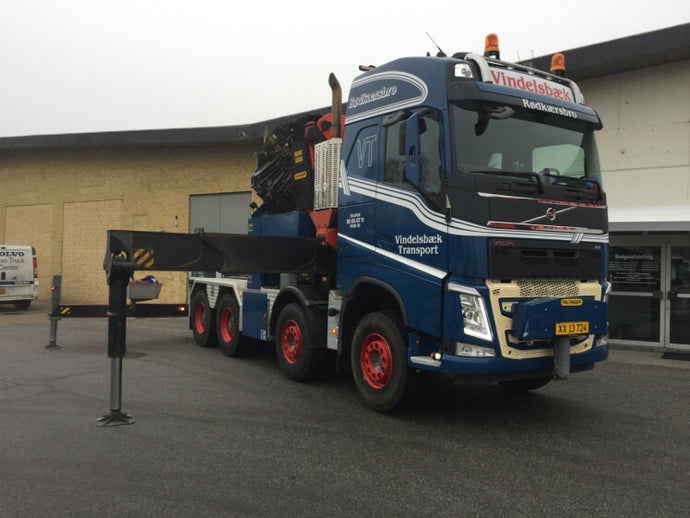 【予約】2020年1-3月以降発売予定Vindelsb?k Transport A/S VOLVO FH4 GLOBETROTTER 8x4 PALFINGER 15000.2 トラック/建設機械模型 工事車両 WSI 1/50 ミニチュア