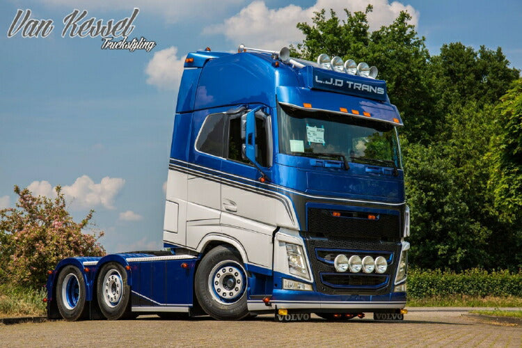 ギャラリービューアに画像をロードする, 【予約】2019年6-8月以降発売予定LJD Trans VOLVO FH4 GLOBETROTTER XL 6X2 TWIN STEER トラック トラクタ/建設機械模型 工事車両 WSI 1/50 ミニチュア
