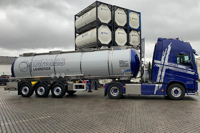 【予約】10-12月以降発売予定Ingo Dinges; VOLVO FH4 GLOBETROTTER XL 4x2 TANK TRAILER 3軸 トラック /建設機械模型 工事車両 WSI 1/50 ミニチュア