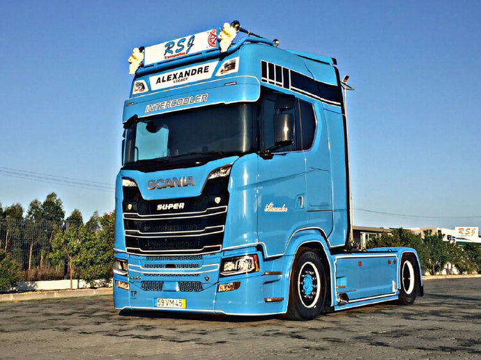 【予約】2019年6-8月以降発売予定RSJ Transportes SCANIA S HIGHLINE CS20H 4x2 トラック トラクタ/建設機械模型 工事車両 WSI 1/50 ミニチュア