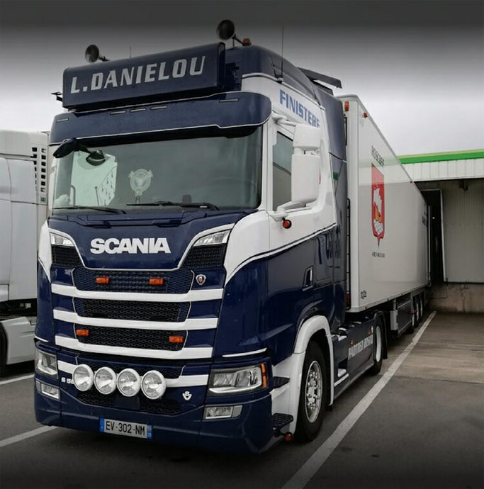 【予約】10-12月以降発売予定L. Danielou; SCANIAスカニア S HIGHLINE CS20H 4x2 リーファートレーラー  3軸 トラック /建設機械模型 工事車両 WSI 1/50 ミニチュア