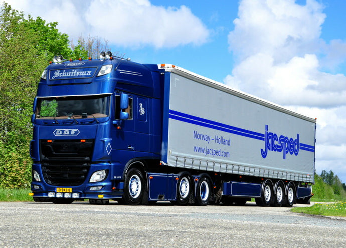 【予約】2020年1-3月以降発売予定Schuitema DAF XF SUPER SPACE CAB MY2017 6x2 TWIN STEER CURTAINSIDE / TAUTLINER TRAILER 3軸 トラック/建設機械模型 工事車両 WSI 1/50 ミニチュア