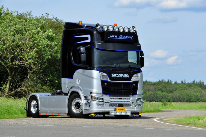 【予約】2020年1-3月以降発売予定Buskes SCANIA R HIGHLINE | CR20H 4X2 トラック トラクタヘッド/建設機械模型 工事車両 WSI 1/50 ミニチュア