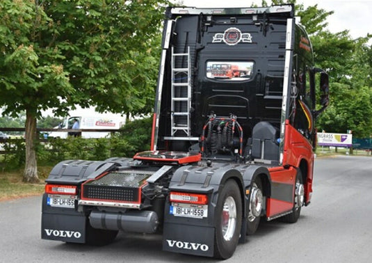 【予約】4-6月以降発売予定VOLVO FH4 GLOBETROTTER 6X2 TWIN STEER トラック トラクタヘッド WSI 1/50 建設機械 模型ミニカー  はたらく車重機