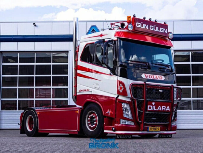 【予約】12月以降発売予定Gun Gulen VOLVO FH4 SLEEPER CAB 4X2トラック トラクタ/WSI 1/50 建設機械 模型ミニカー  はたらく車 重機