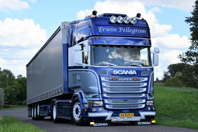 【予約】5-8月以降発売予定SCANIA STREAMLINE TOPLINE 4X2 カーテンサイダートレーラー 3軸 トラック WSI 1/50 建設機械 模型ミニカー  はたらく車重機