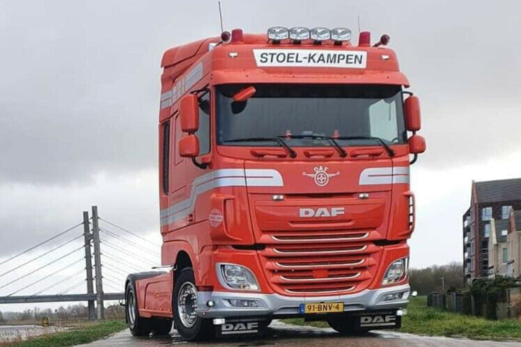 【予約】2021年2月以降発売予定Stoel Kampen DAF XF SPACE CAB 4X2 トラック トラクタ /WSI 1/50 建設機械  模型ミニカー はたらく車 重機