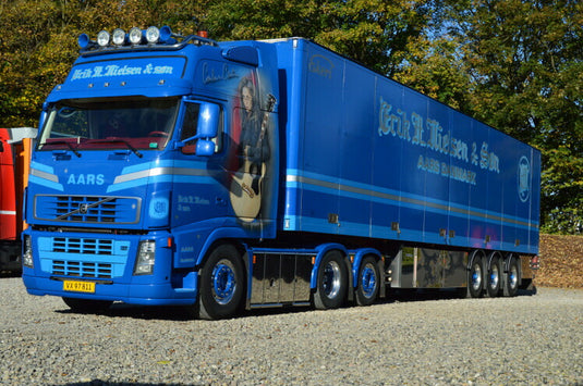 【予約】2月以降発売予定Erik H Nielsen VOLVO FH 2 GLOBETROTTER XL 6X2 TAG BOX TRAILER 3 軸 トラック /WSI 建設機械模型 工事車両 1/50 ミニカー