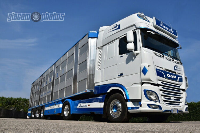 【予約】10-12月以降発売予定Isoardi  DAF XF SUPER SPACE CAB MY2017 4X2 LIVE STOCK TRAILER  3軸 トラック/WSI 建設機械模型 工事車両 1/50 ミニカー