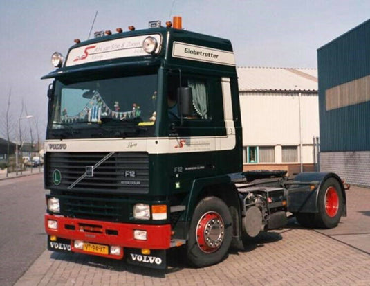 【予約】2月以降発売予定A.H. van Schie VOLVO F12 GLOBETROTTER 4X2 トラック トラクタヘッド/WSI 建設機械模型 工事車両 1/50 ミニカー