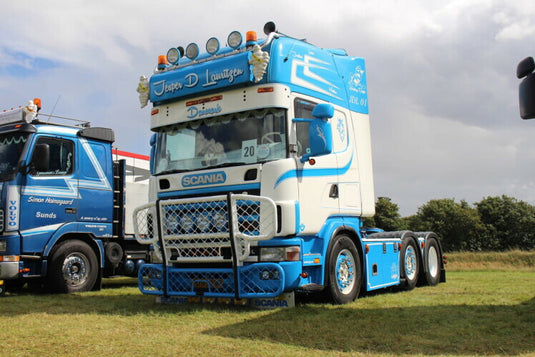 【予約】10-12月以降発売予定Jesper D. Lauritzen SCANIA R4 TOPLINE 6X2 TWINSTEER トラック トラクタ/WSI  建設機械模型 工事車両 1/50 ミニカー